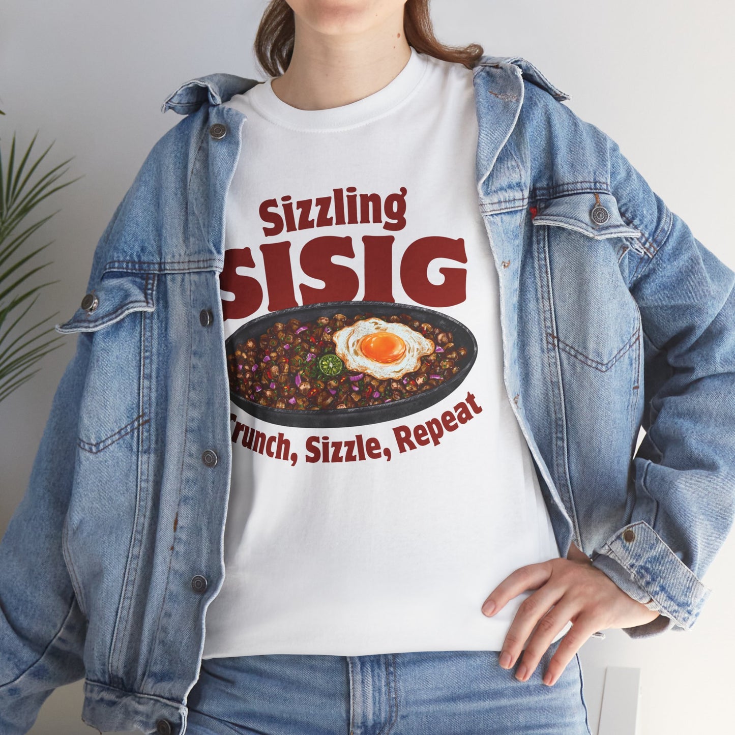 SIZZLING SISIG - Filipino Food (T-Shirt)